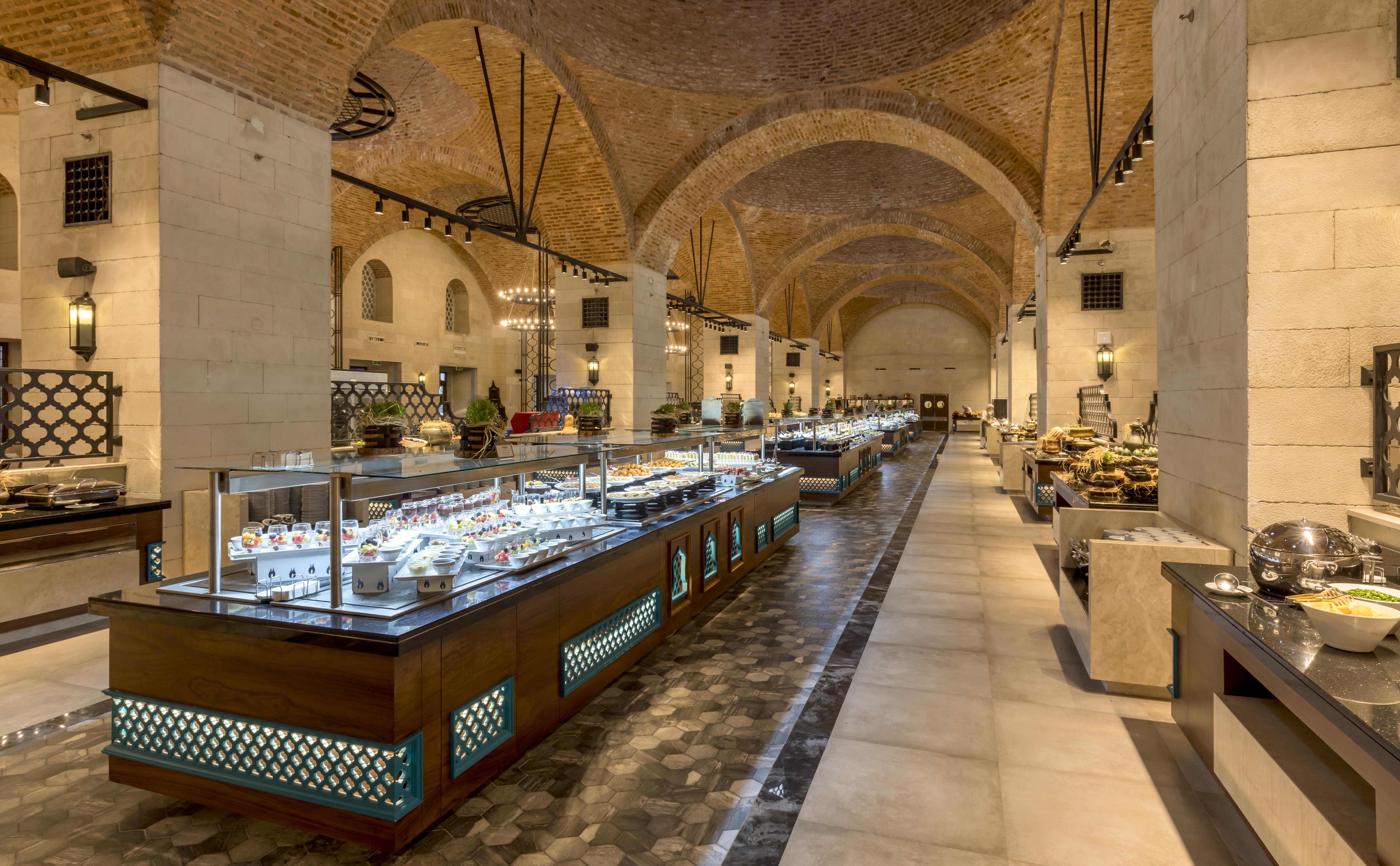 Swandor Hotels & Resorts - Topkapi Palace อันตัลยา ภายนอก รูปภาพ The buffet at the Grand Hyatt Amman