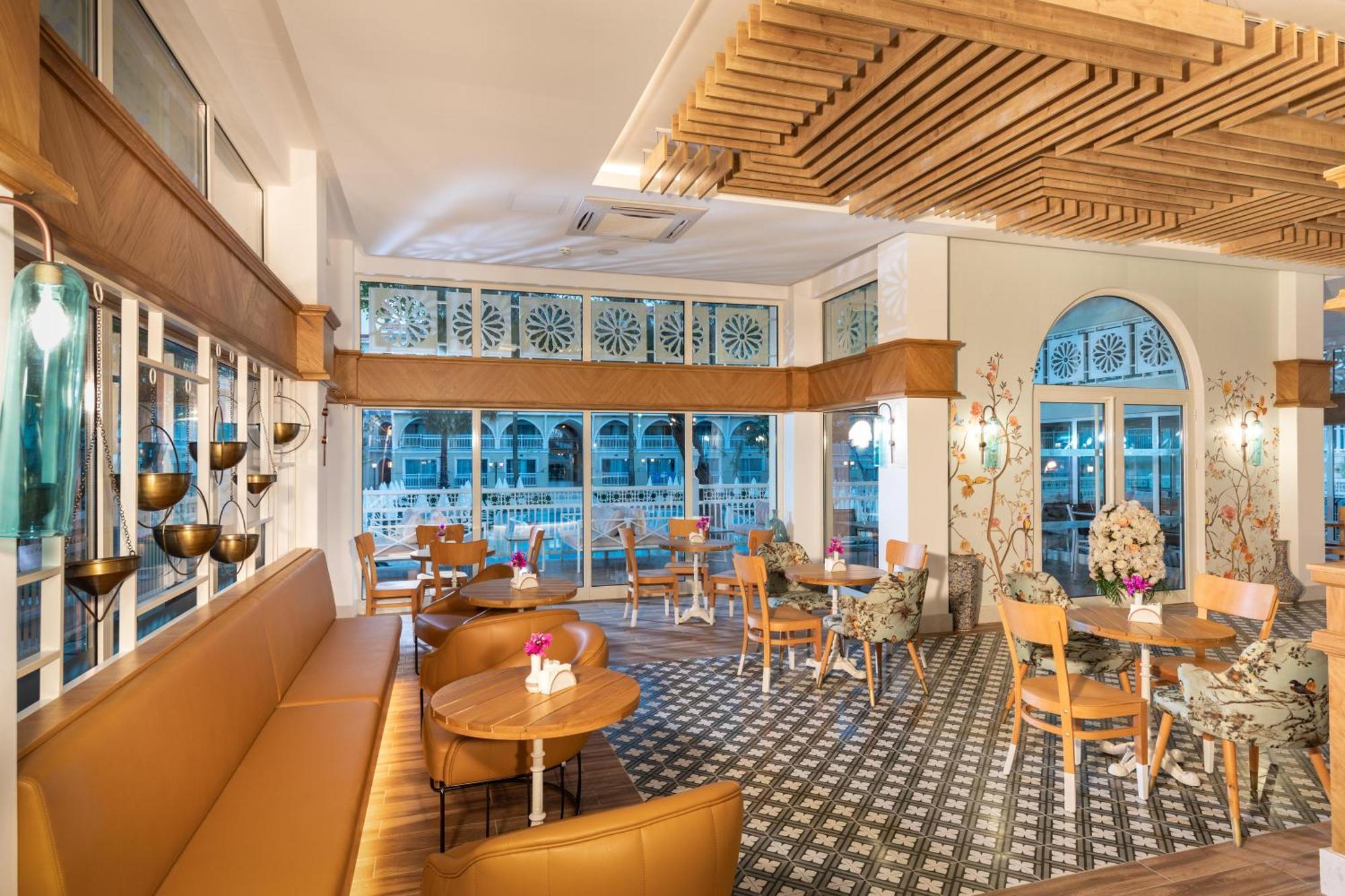 Swandor Hotels & Resorts - Topkapi Palace อันตัลยา ภายนอก รูปภาพ The restaurant