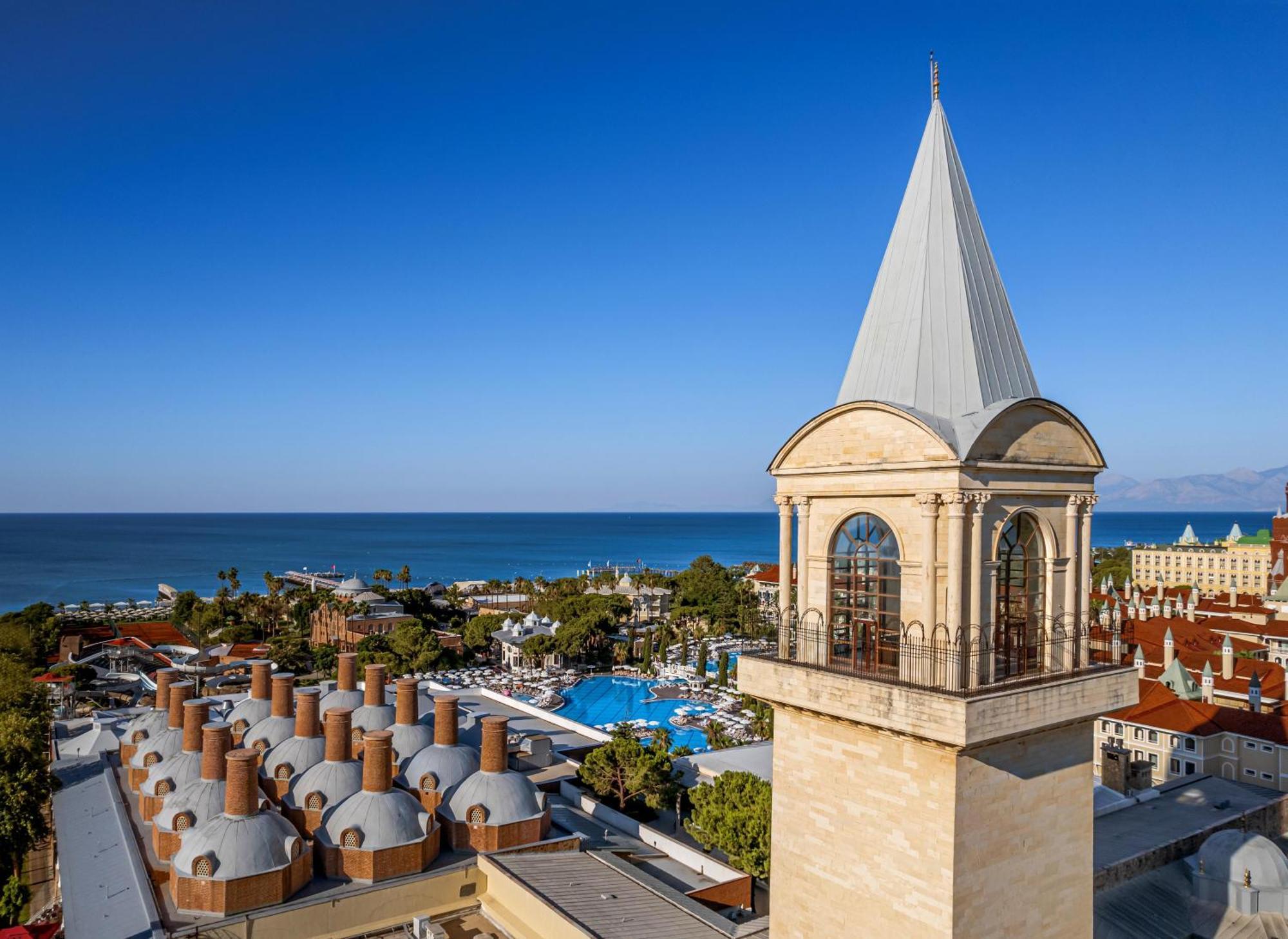 Swandor Hotels & Resorts - Topkapi Palace อันตัลยา ภายนอก รูปภาพ A view of the city