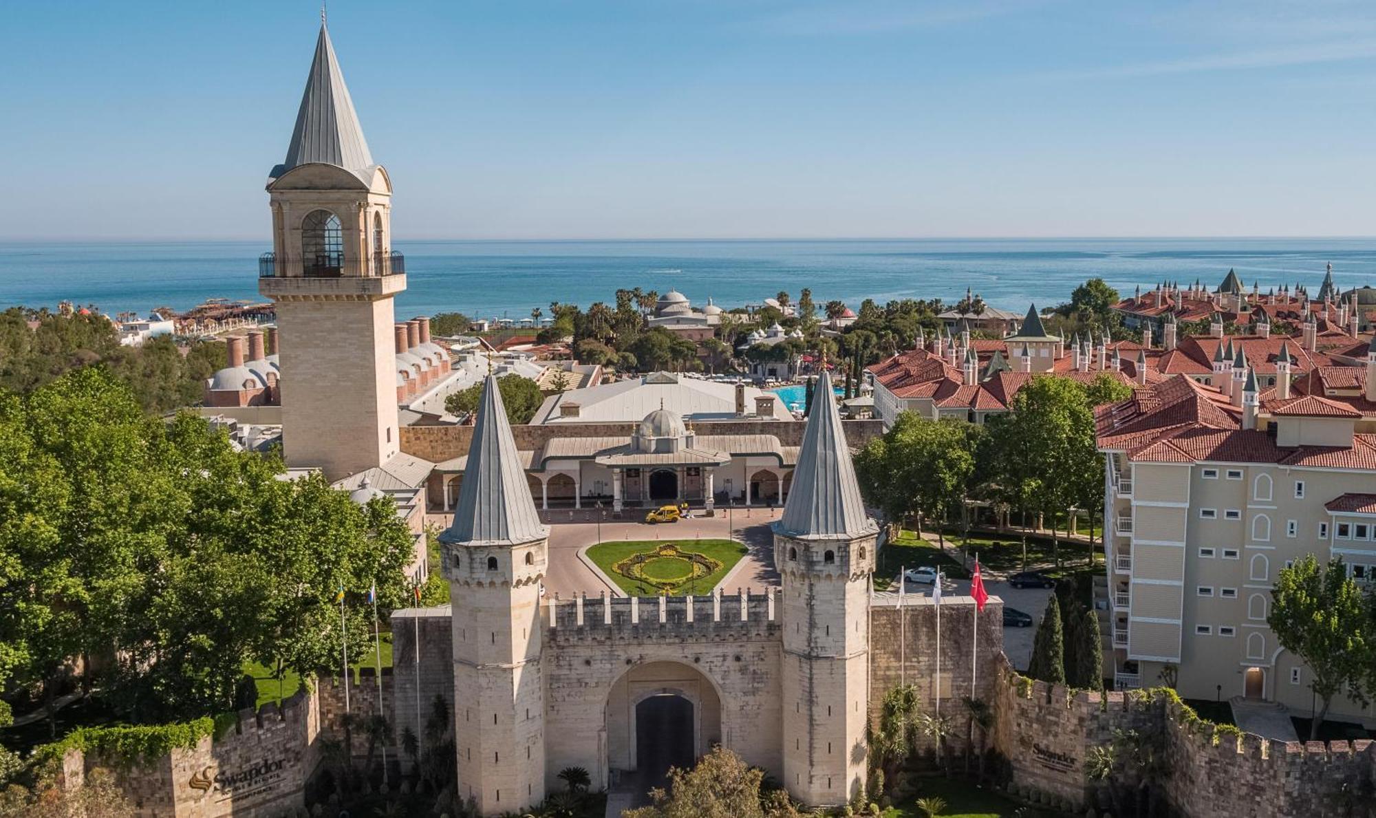 Swandor Hotels & Resorts - Topkapi Palace อันตัลยา ภายนอก รูปภาพ The gate of the fortress