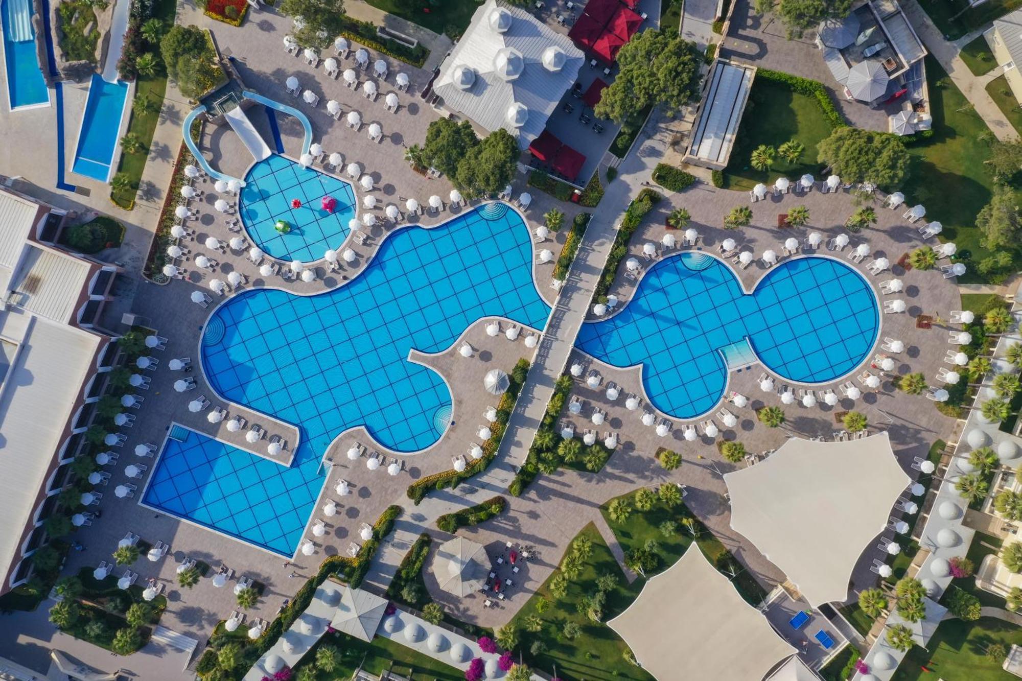 Swandor Hotels & Resorts - Topkapi Palace อันตัลยา ภายนอก รูปภาพ Aerial view of the resort
